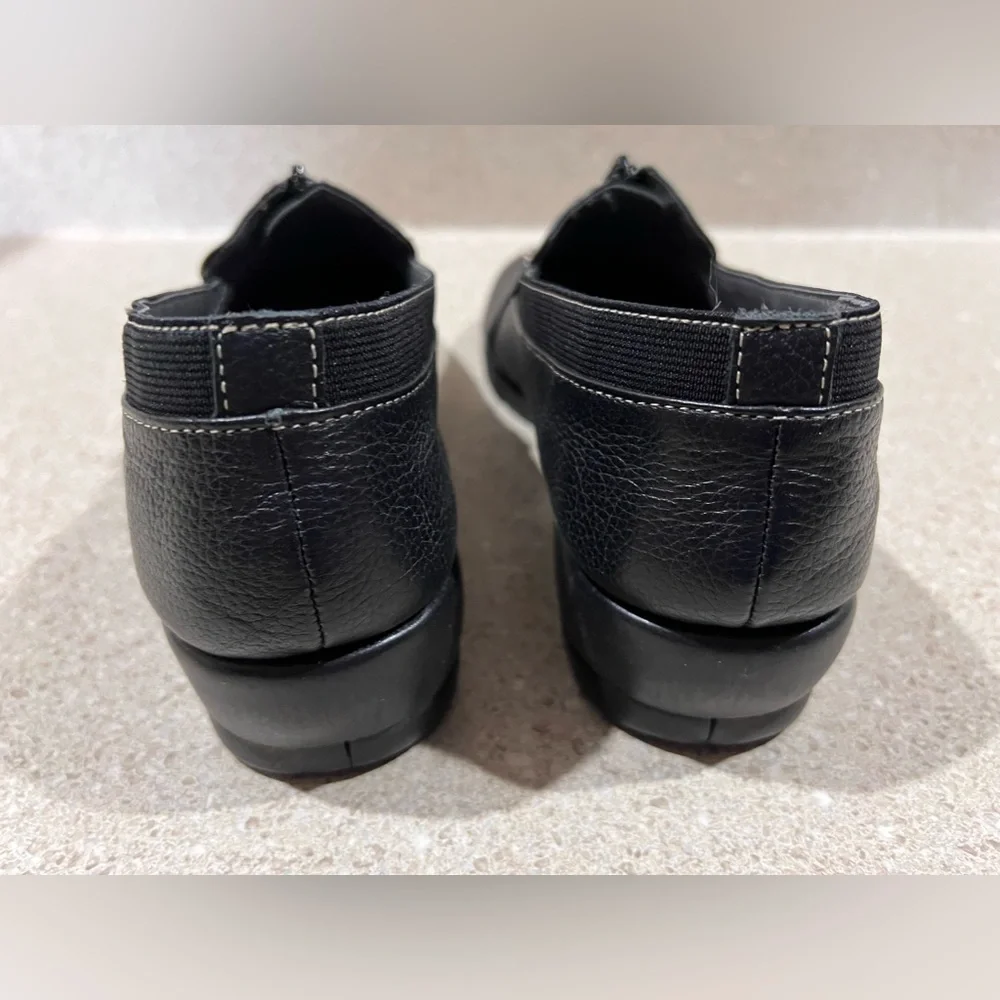 NEW Aerosoles LEATHER Stitched 9.5M Zipper